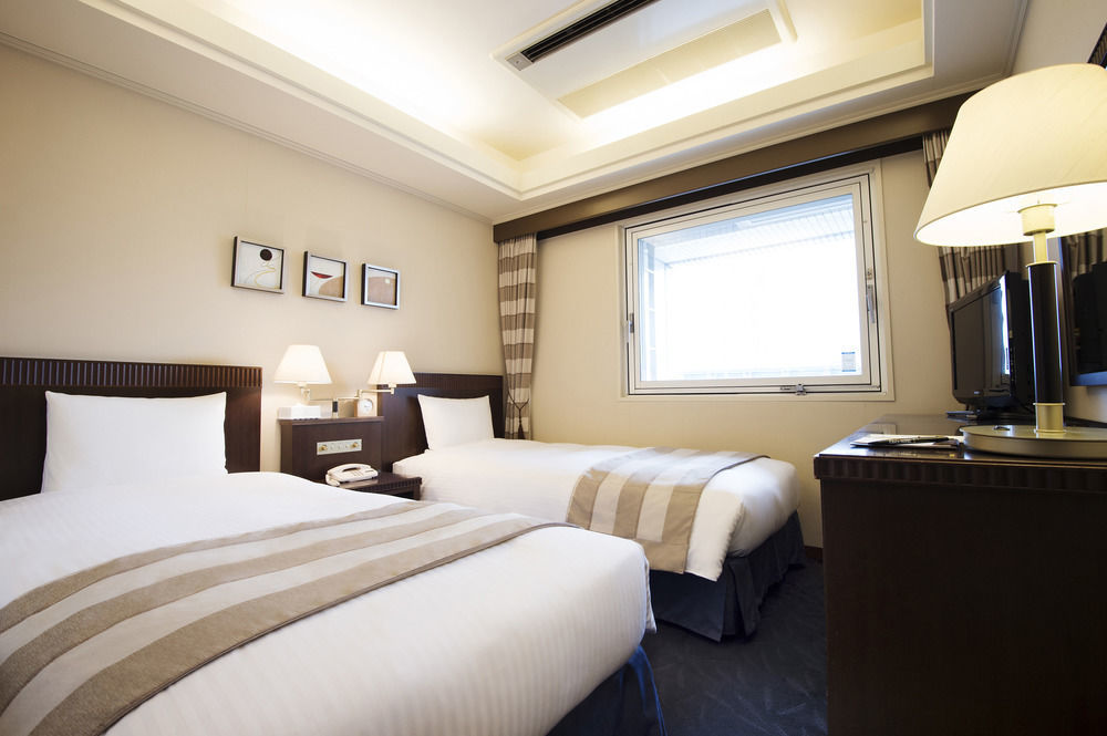 Hotel Shin Yokohama Grace