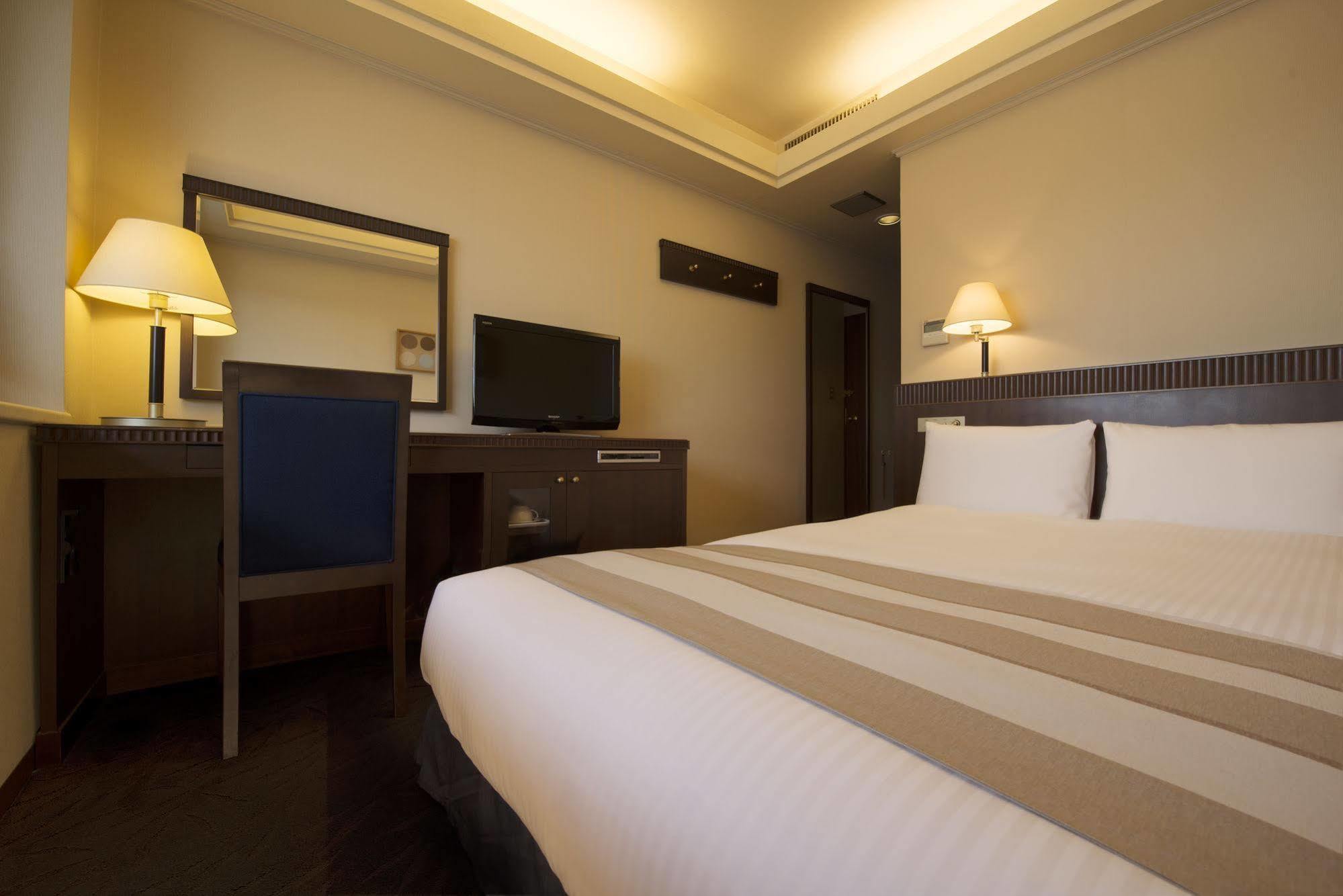 Shin Yokohama Grace Hotel